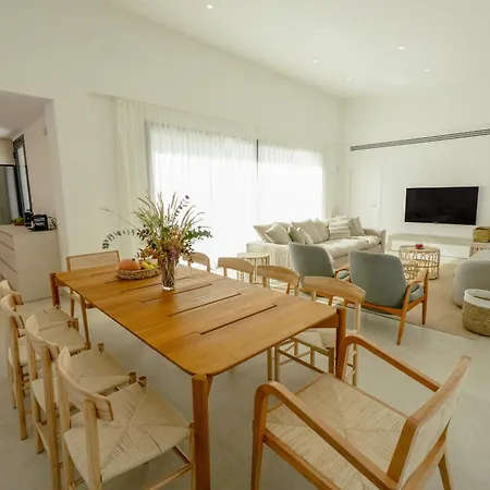 0143 Cap Villa *